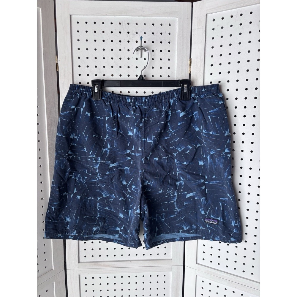 Patagonia Men's L Swim Shorts Mesh Lined Drawstring Blue Elastic Waist 6"